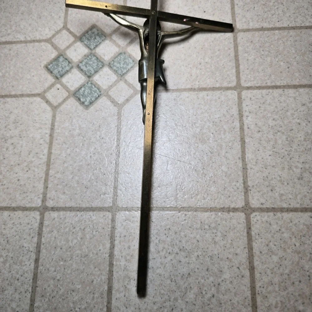 Brass Crucifix With Jesus On Cross Vintage Brass INRI Wall Hanging 10